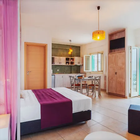 Aelia & Apartmanhotel