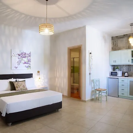 Apartmanhotel Aelia & 4*