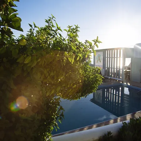 Aelia & Apartmanhotel 4*