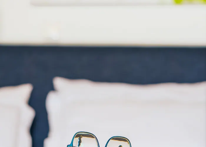 Aelia & アパートホテル