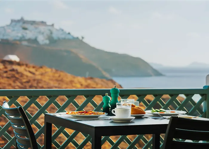 アパートホテル Aelia & 4*