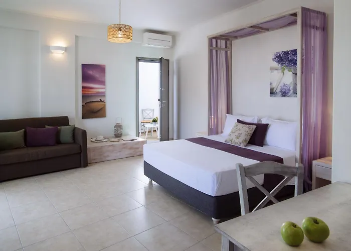 アパートホテル Aelia &